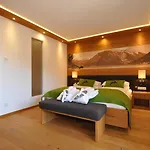 Ξενοδοχείο Hotel-garni 